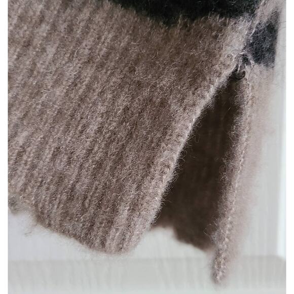 27‎ MILES Aleman Vest in Cheetah Cashmere Silk Blend Distressed 139167 Medium - Picture 7 of 14